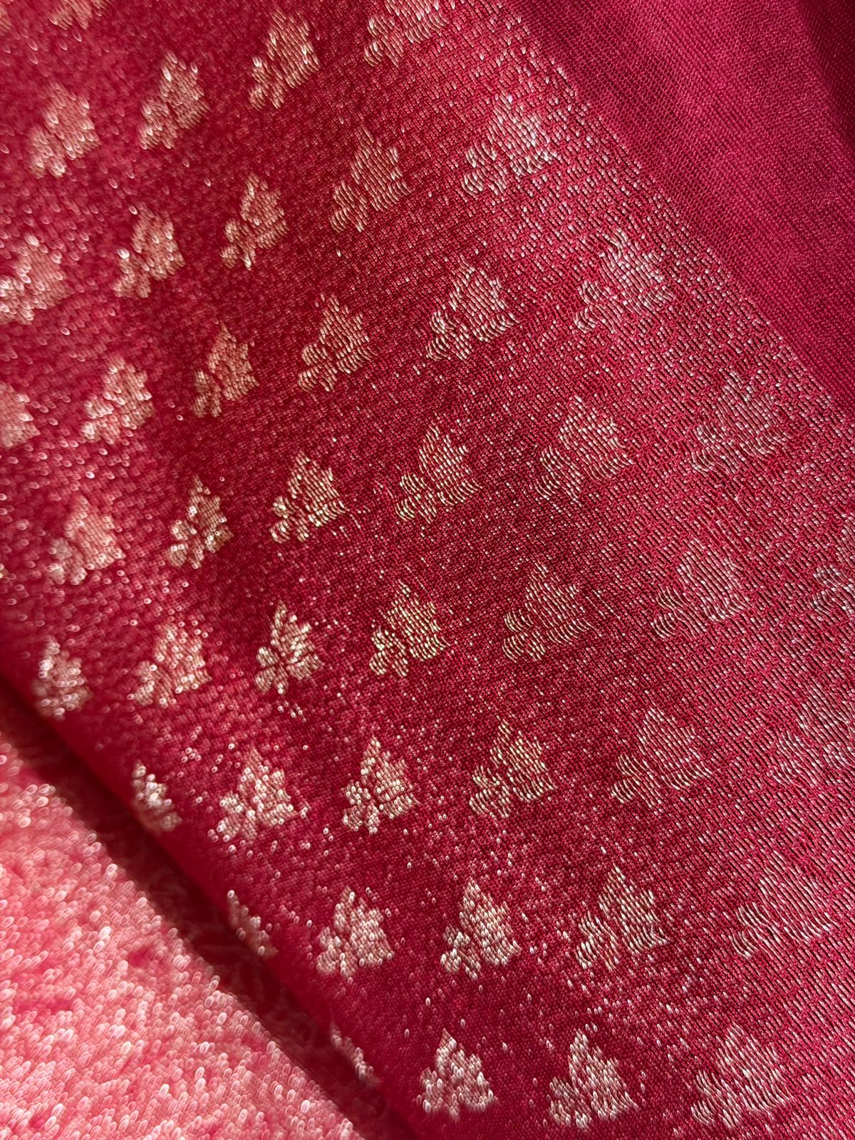 DIGITAL WEAVING SOFT SEMI SILK SAREE - RED FLORAL